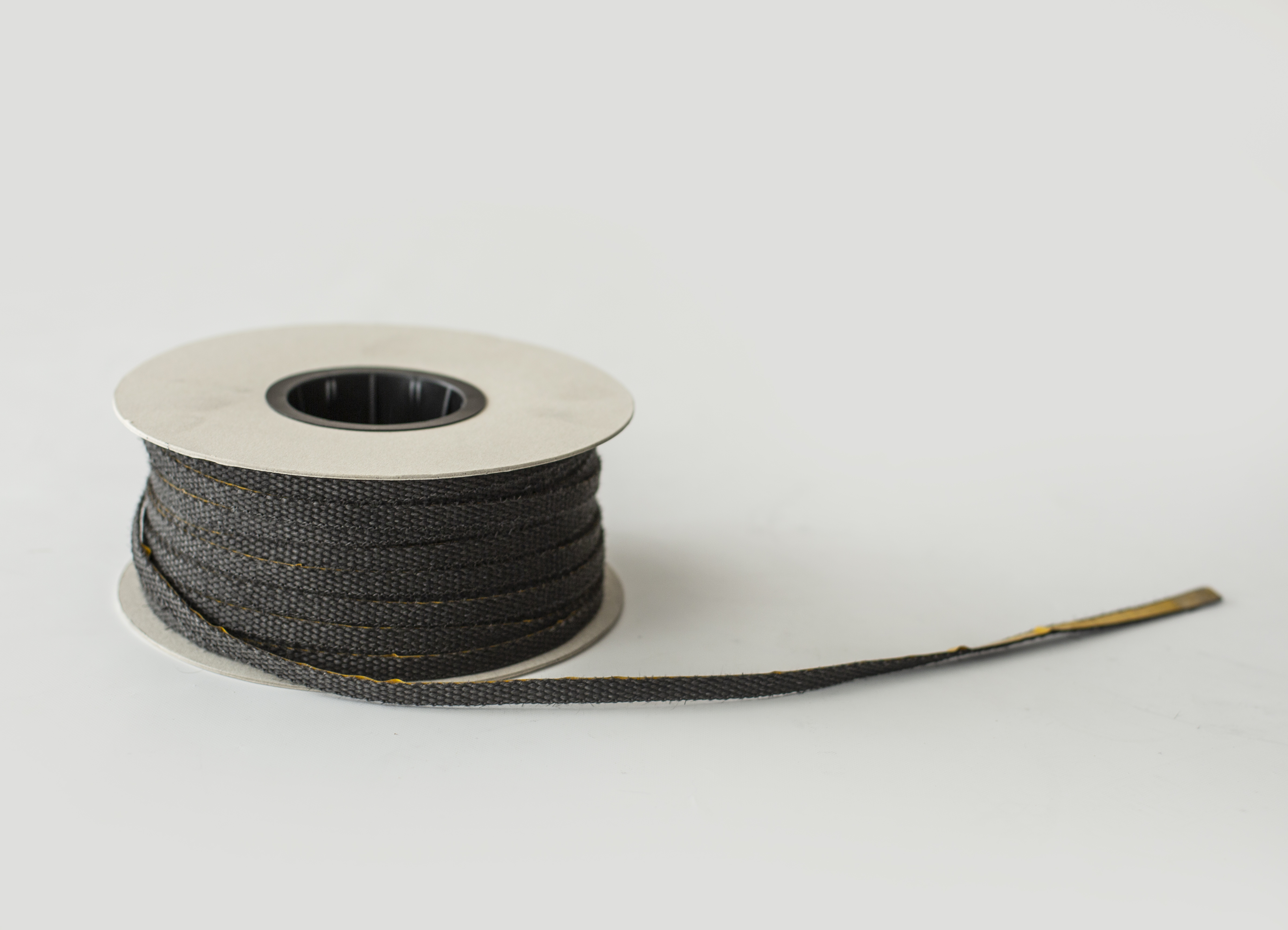 _03A0357 hitzebeständiges Dichtband für Öfen und Kamine